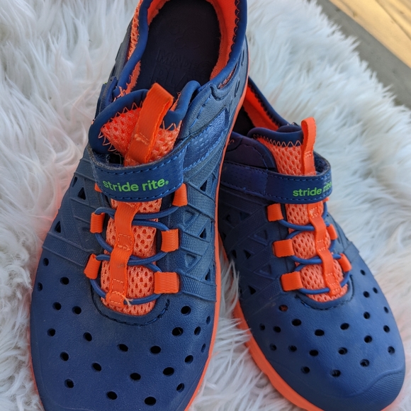 stride rite waterproof shoes